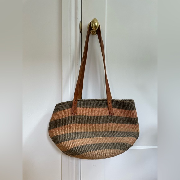 Woven shopper bag with leather straps - Picture 1 of 7